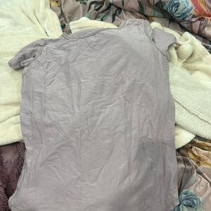Mauve lululemon shirt